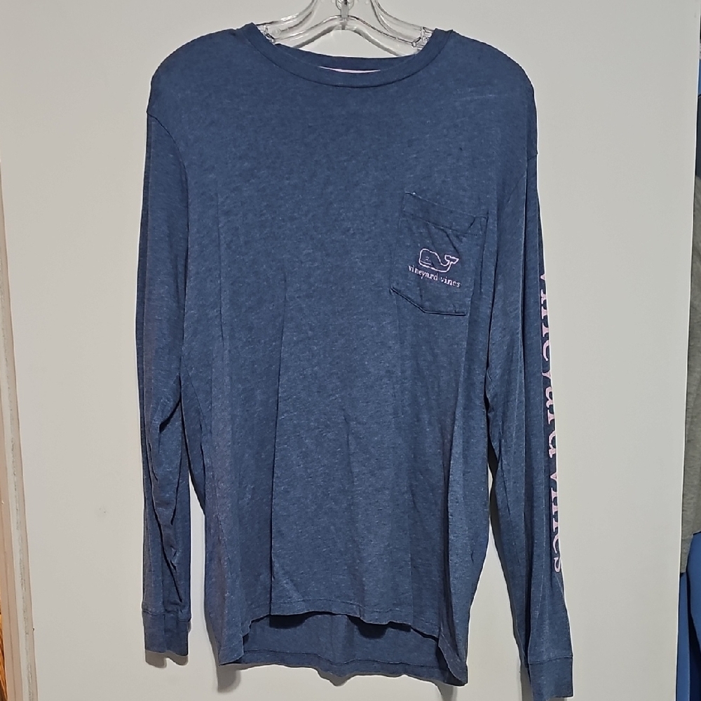Vineyard Vines Blue Long Sleeve Tee Casual Knit Pink Fish Sz Mens SMALL runs Big